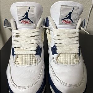 Jordan 4’s Midnight Navy